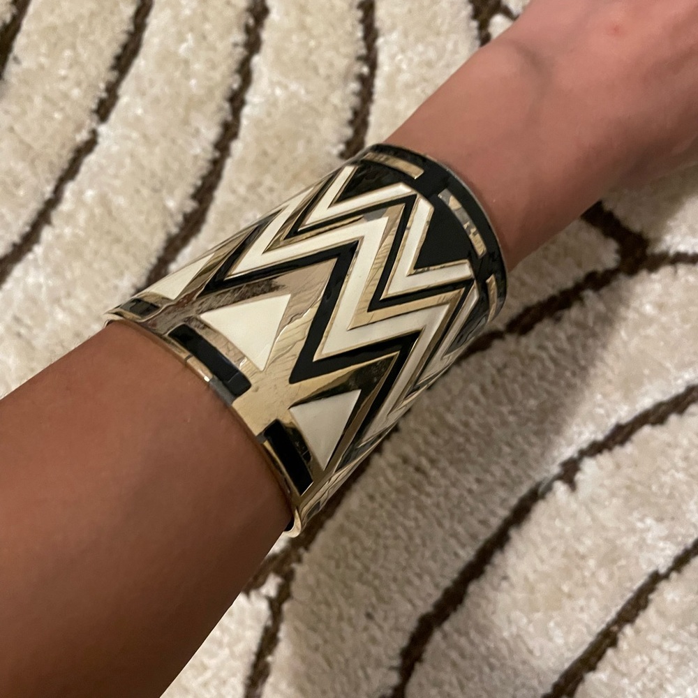 House of Harlow bracelet